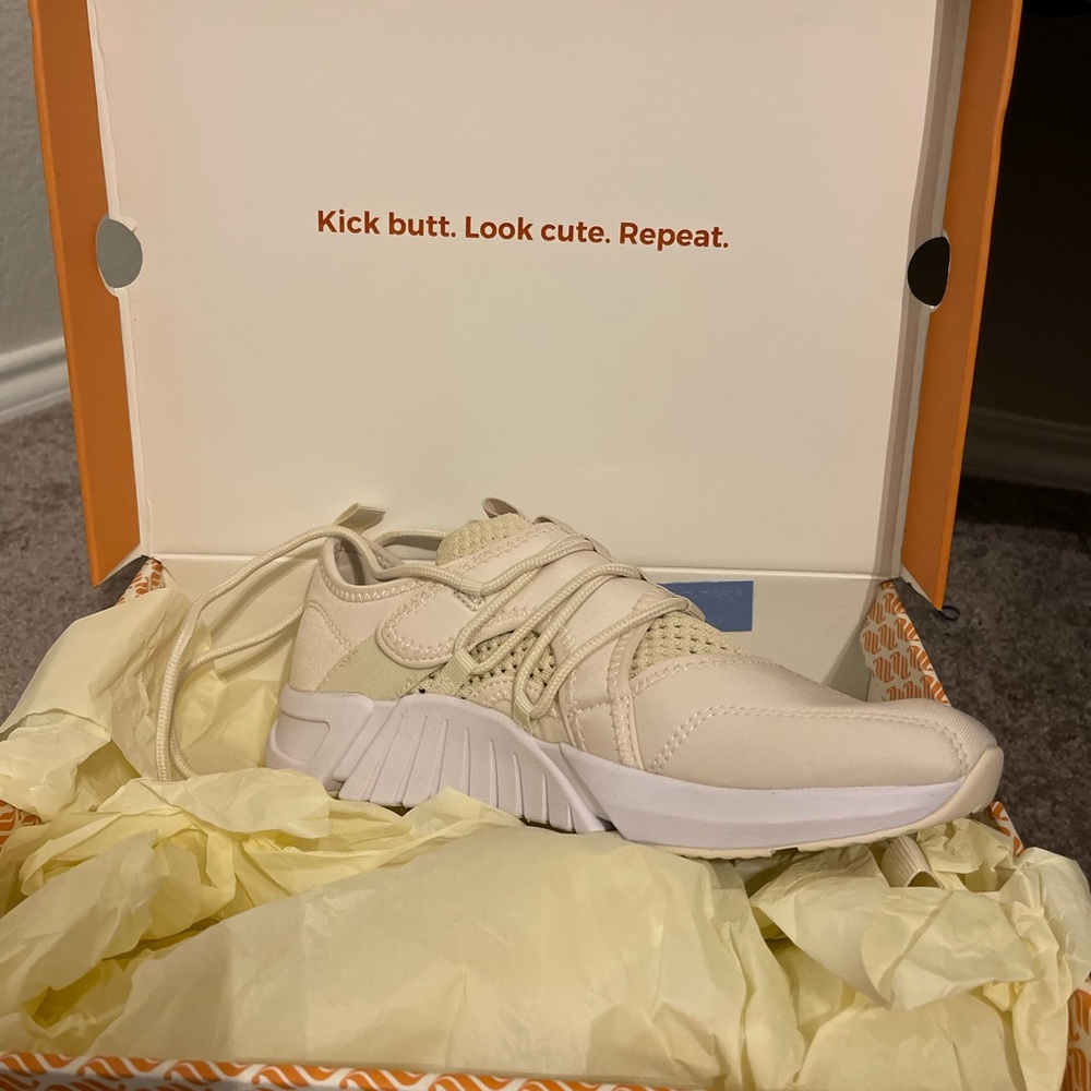 Fabletics athletic shoes